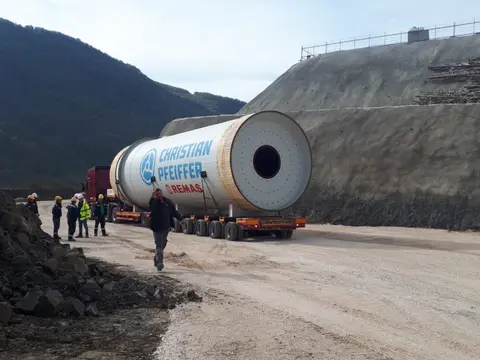 Düzce Çimento Fabrikası Çimento Değirmenleri ve Roller Press Montajı